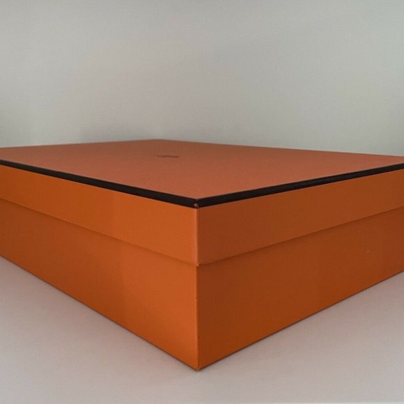 Authentic Hermes Paris Empty Orange Gift Box 13.25" x 9.25" x 3.25" - Picture 3 of 4